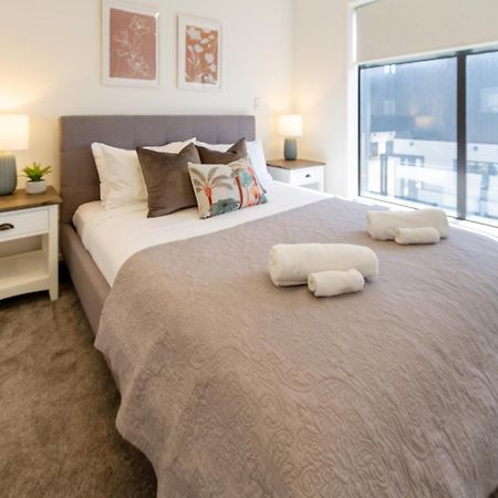 כרייסטצ'רץ' Two Bedroom, Two Bathroom Urban Oasis מראה חיצוני תמונה